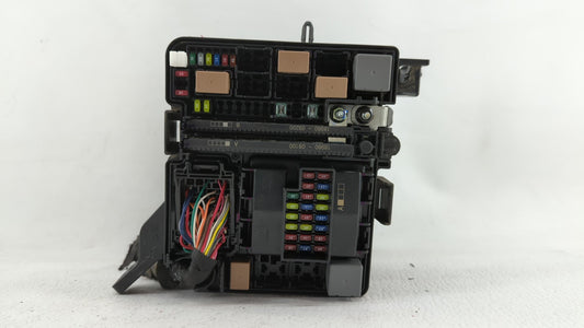 2016-2017 Hyundai Sonata Fusebox Fuse Box Panel Relay Module P/N:91277C2570LC Fits Fits 2016 2017 OEM Used Auto Parts