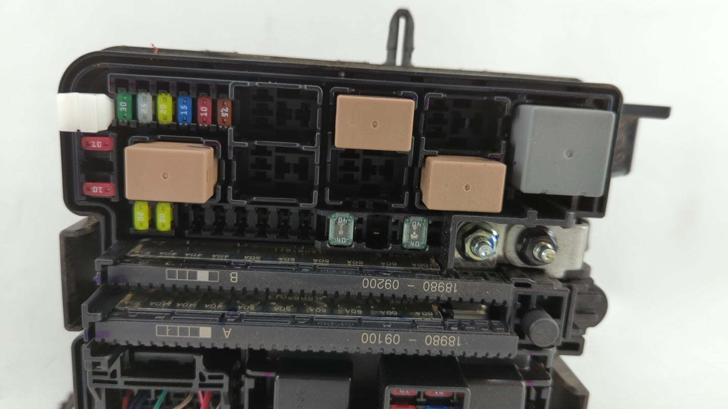 2016-2017 Hyundai Sonata Fusebox Fuse Box Panel Relay Module P/N:91277C2570LC Fits Fits 2016 2017 OEM Used Auto Parts - Oemu