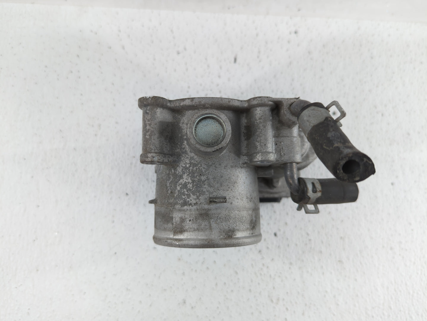 2016-2017 Hyundai Sonata Throttle Body P/N:35100-2E610 Fits Fits 2016 2017 2018 2019 OEM Used Auto Parts - Oemusedautoparts1