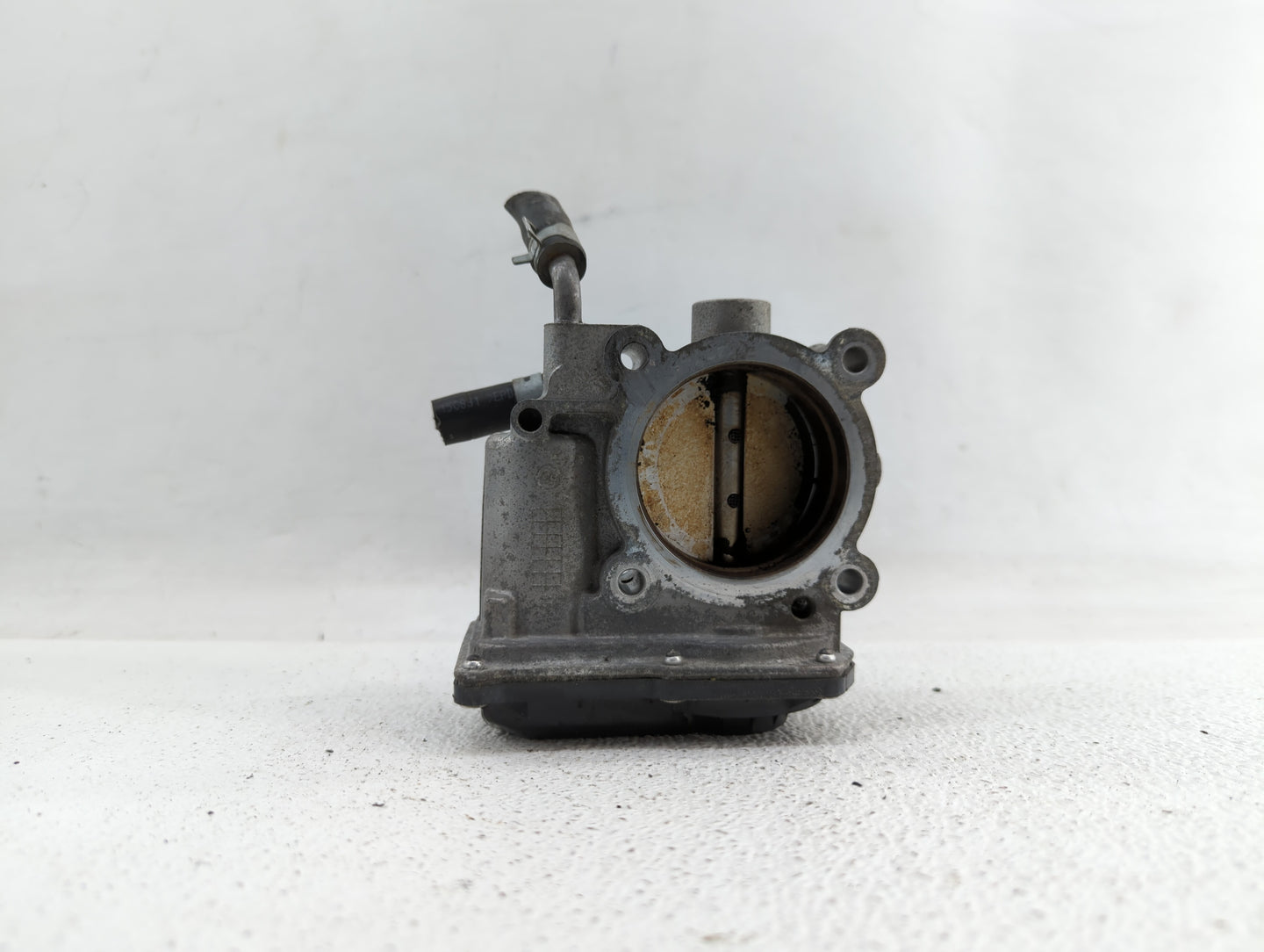 2016-2017 Hyundai Sonata Throttle Body P/N:35100-2E610 Fits Fits 2016 2017 2018 2019 OEM Used Auto Parts - Oemusedautoparts1