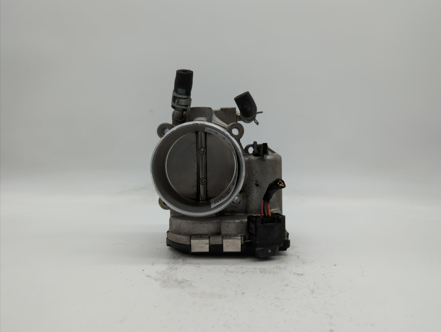 2015-2019 Hyundai Sonata Throttle Body P/N:35100-2G600 Fits Fits 2015 2016 2017 2018 2019 OEM Used Auto Parts - Oemusedautop