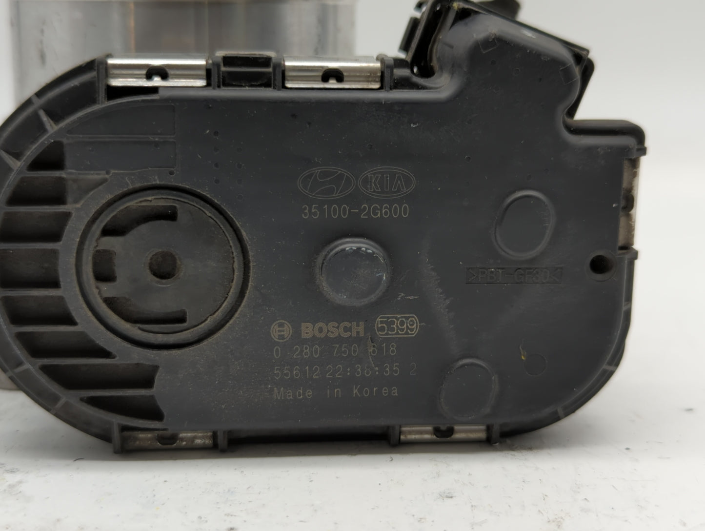 2015-2019 Hyundai Sonata Throttle Body P/N:35100-2G600 Fits Fits 2015 2016 2017 2018 2019 OEM Used Auto Parts - Oemusedautop