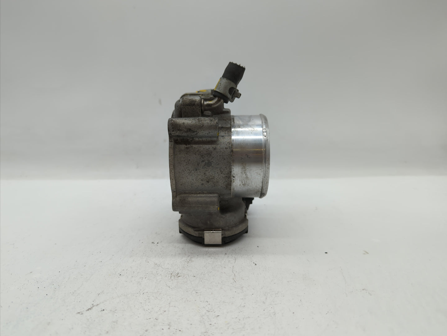 2015-2019 Hyundai Sonata Throttle Body P/N:35100-2G600 Fits Fits 2015 2016 2017 2018 2019 OEM Used Auto Parts - Oemusedautop