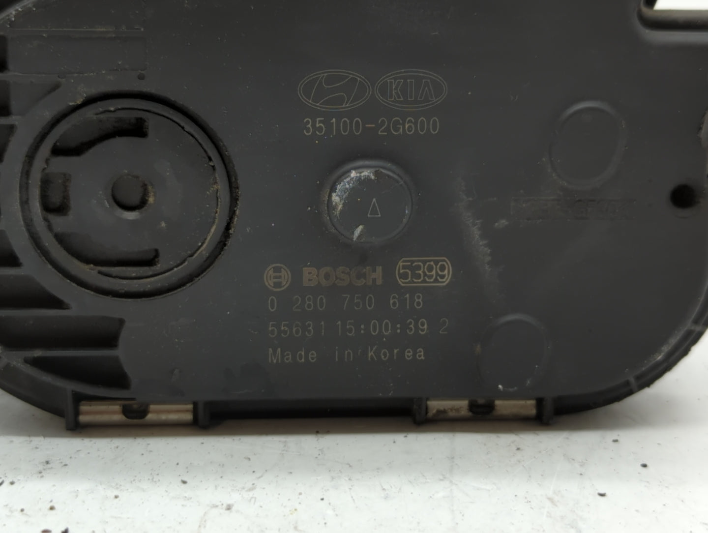 2015-2019 Hyundai Sonata Throttle Body P/N:35100-2G600 Fits Fits 2015 2016 2017 2018 2019 OEM Used Auto Parts - Oemusedautop