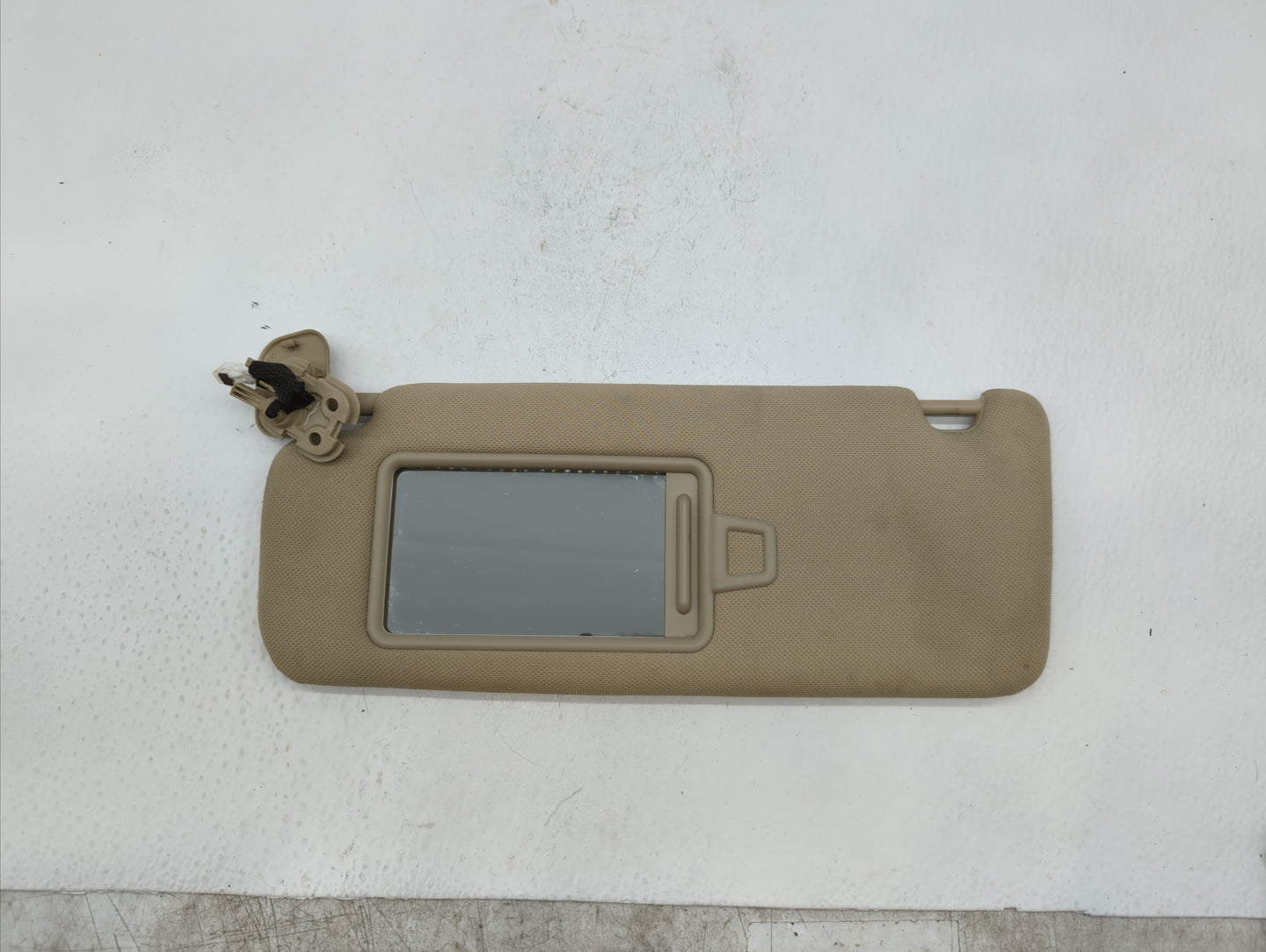 2015-2019 Hyundai Sonata Sun Visor Shade Replacement Driver Left Mirror Fits Fits 2015 2016 2017 2018 2019 OEM Used Auto Par