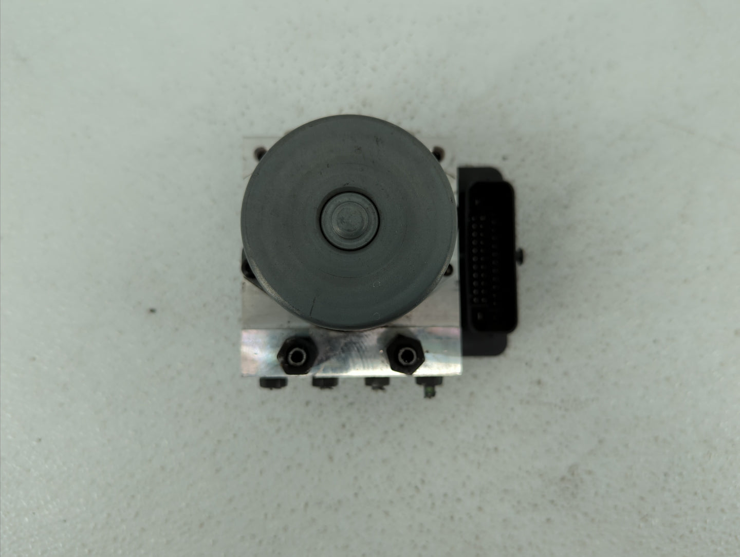 2015-2017 Hyundai Sonata ABS Pump Control Module Replacement P/N:C2589-20501 58920-C2200, 58920-C2201 Fits Fits 2015 2016 20
