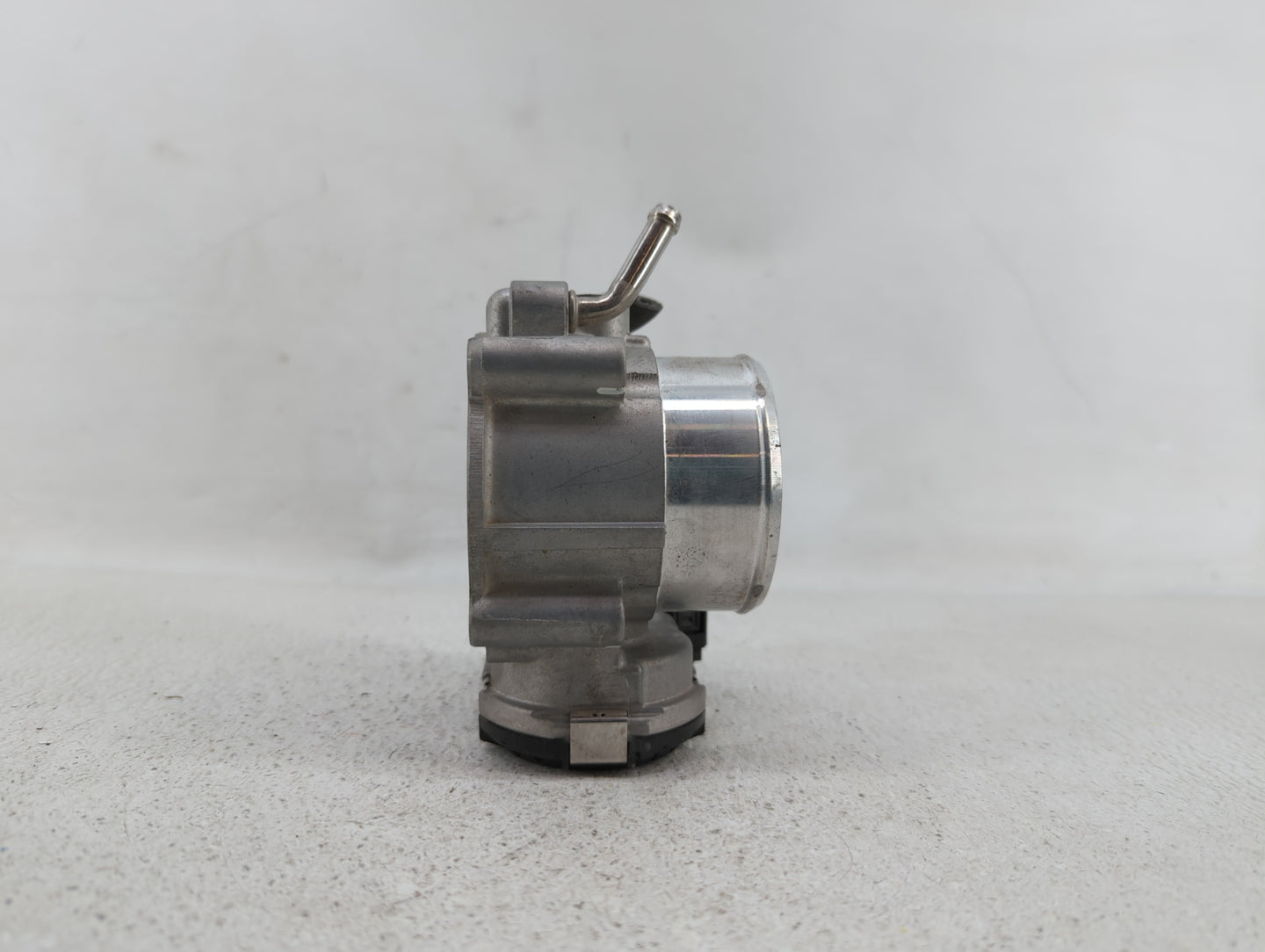 2015-2019 Hyundai Sonata Throttle Body P/N:0 280 750 618 35100-2G600 Fits Fits 2015 2016 2017 2018 2019 OEM Used Auto Parts 