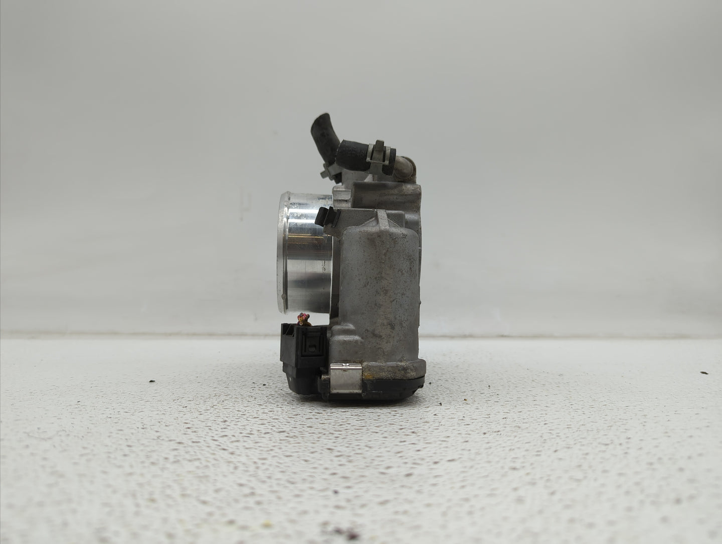 2015-2019 Hyundai Sonata Throttle Body P/N:0 280 750 618 35100-2G600 Fits Fits 2015 2016 2017 2018 2019 OEM Used Auto Parts 