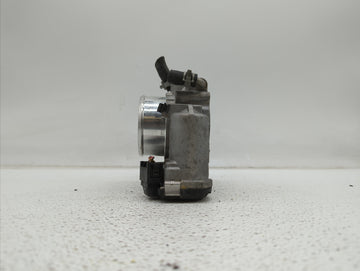 2015-2019 Hyundai Sonata Throttle Body P/N:0 280 750 618 35100-2G600 Fits Fits 2015 2016 2017 2018 2019 OEM Used Auto Parts