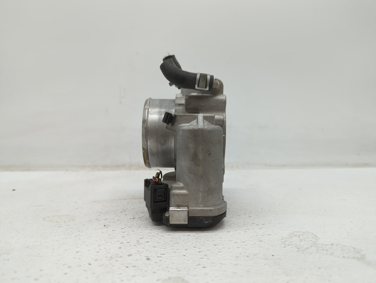 2015-2019 Hyundai Sonata Throttle Body P/N:0 280 750 618 35100-2G600 Fits Fits 2015 2016 2017 2018 2019 OEM Used Auto Parts 