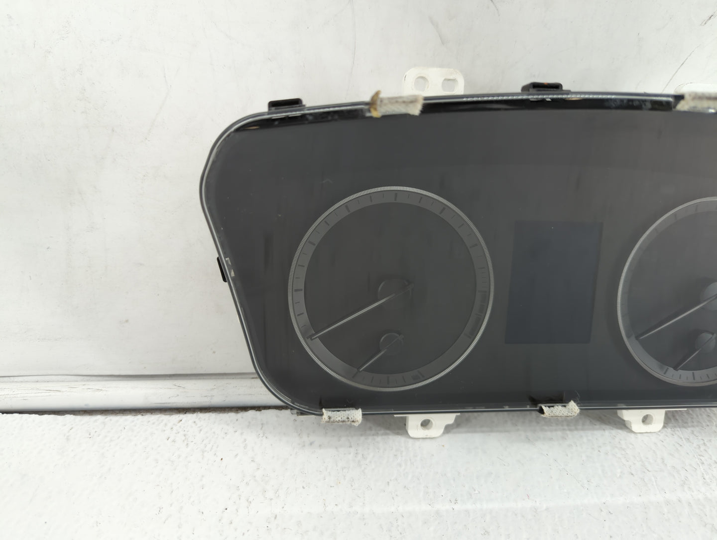 2015-2017 Hyundai Sonata Instrument Cluster Speedometer Gauges P/N:94001-C2100 94001-C2200 Fits Fits 2015 2016 2017 OEM Used