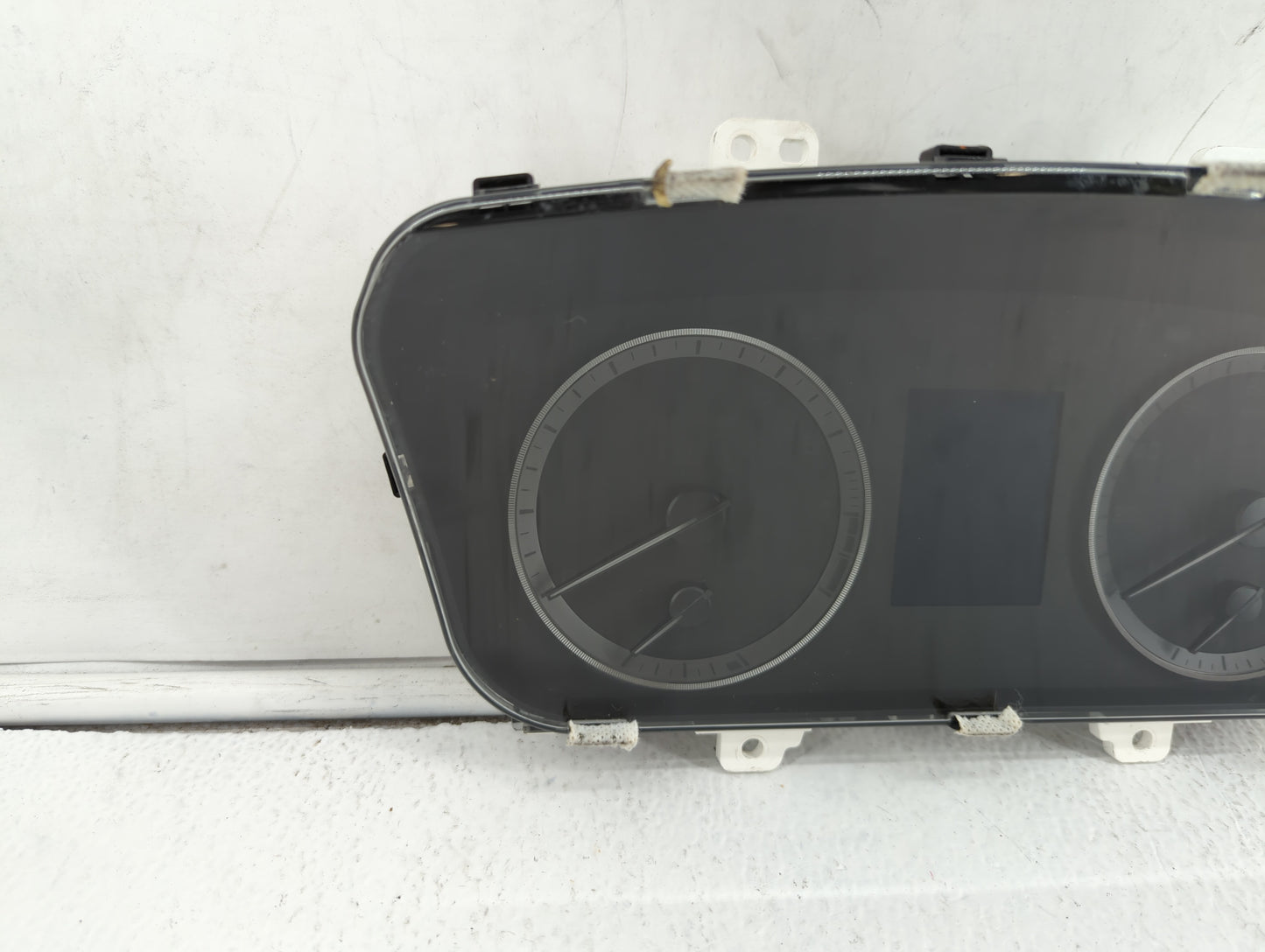 2015-2017 Hyundai Sonata Instrument Cluster Speedometer Gauges P/N:94001-C2100 94001-C2200 Fits Fits 2015 2016 2017 OEM Used