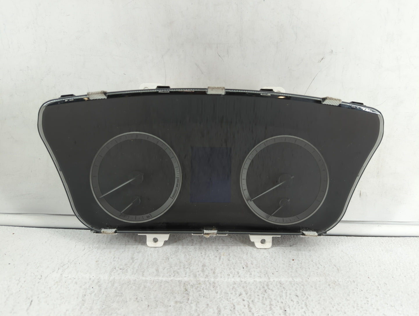 2016-2017 Hyundai Sonata Instrument Cluster Speedometer Gauges P/N:94001-C2200 Fits Fits 2016 2017 OEM Used Auto Parts - Oem