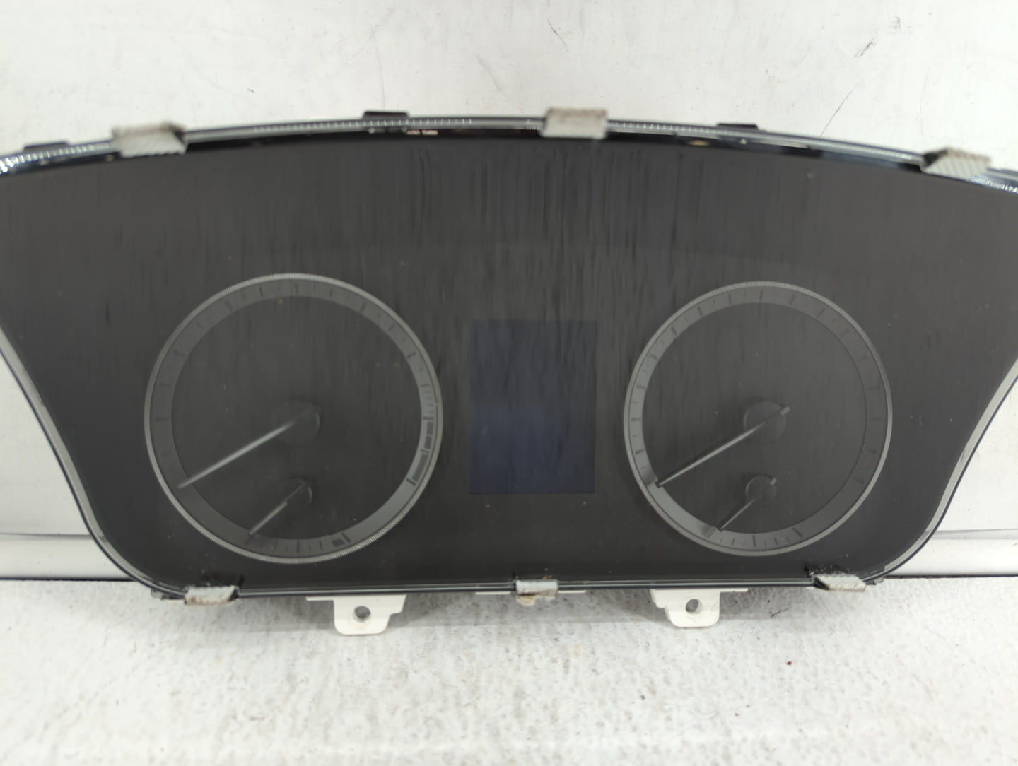 2016-2017 Hyundai Sonata Instrument Cluster Speedometer Gauges P/N:94001-C2200 Fits Fits 2016 2017 OEM Used Auto Parts - Oem