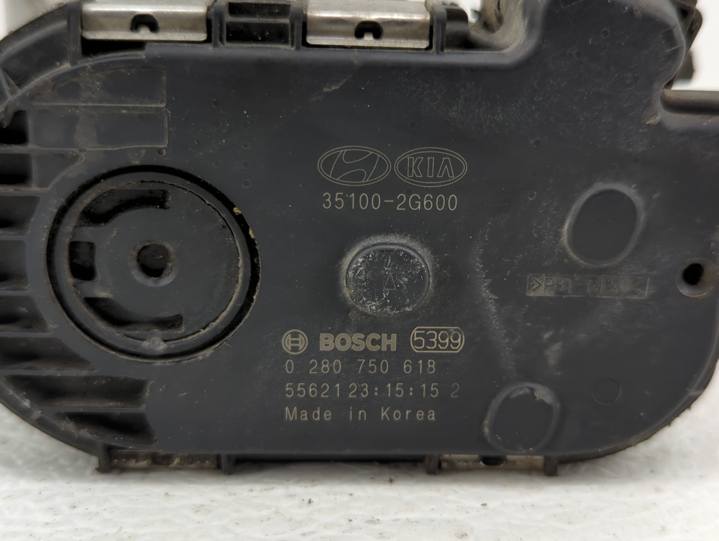 2015-2019 Hyundai Sonata Throttle Body P/N:0 280 750 618 35100-2G600 Fits Fits 2015 2016 2017 2018 2019 2020 2021 OEM Used A