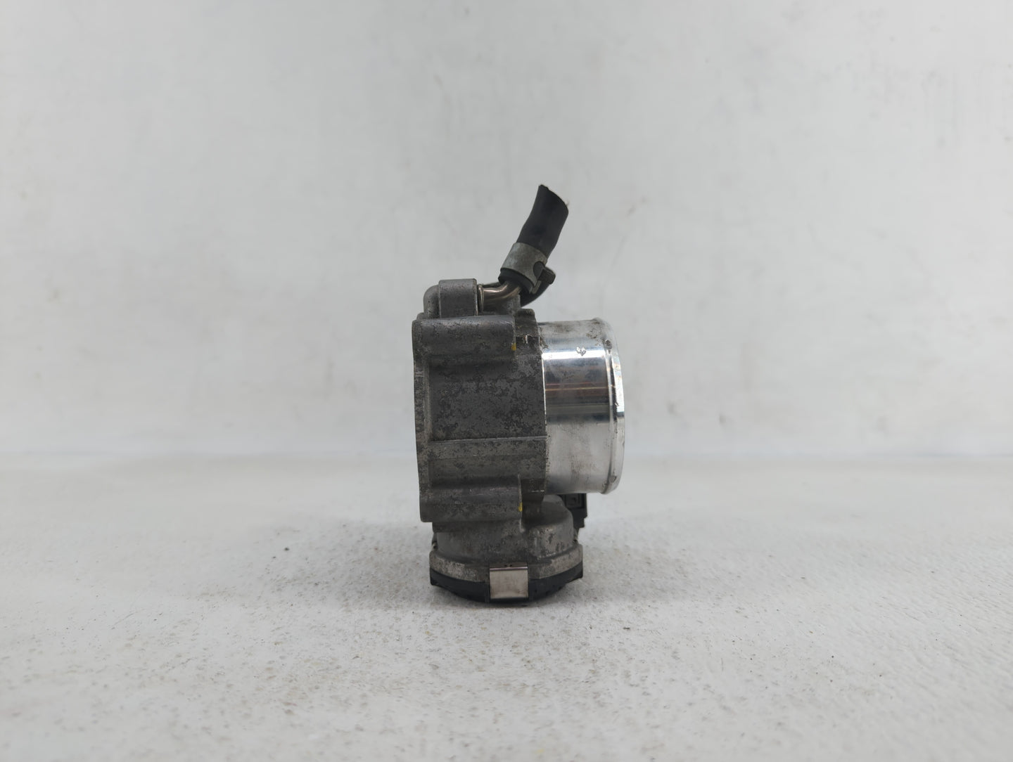 2015-2019 Hyundai Sonata Throttle Body P/N:0 280 750 618 35100-2G600 Fits Fits 2015 2016 2017 2018 2019 OEM Used Auto Parts 