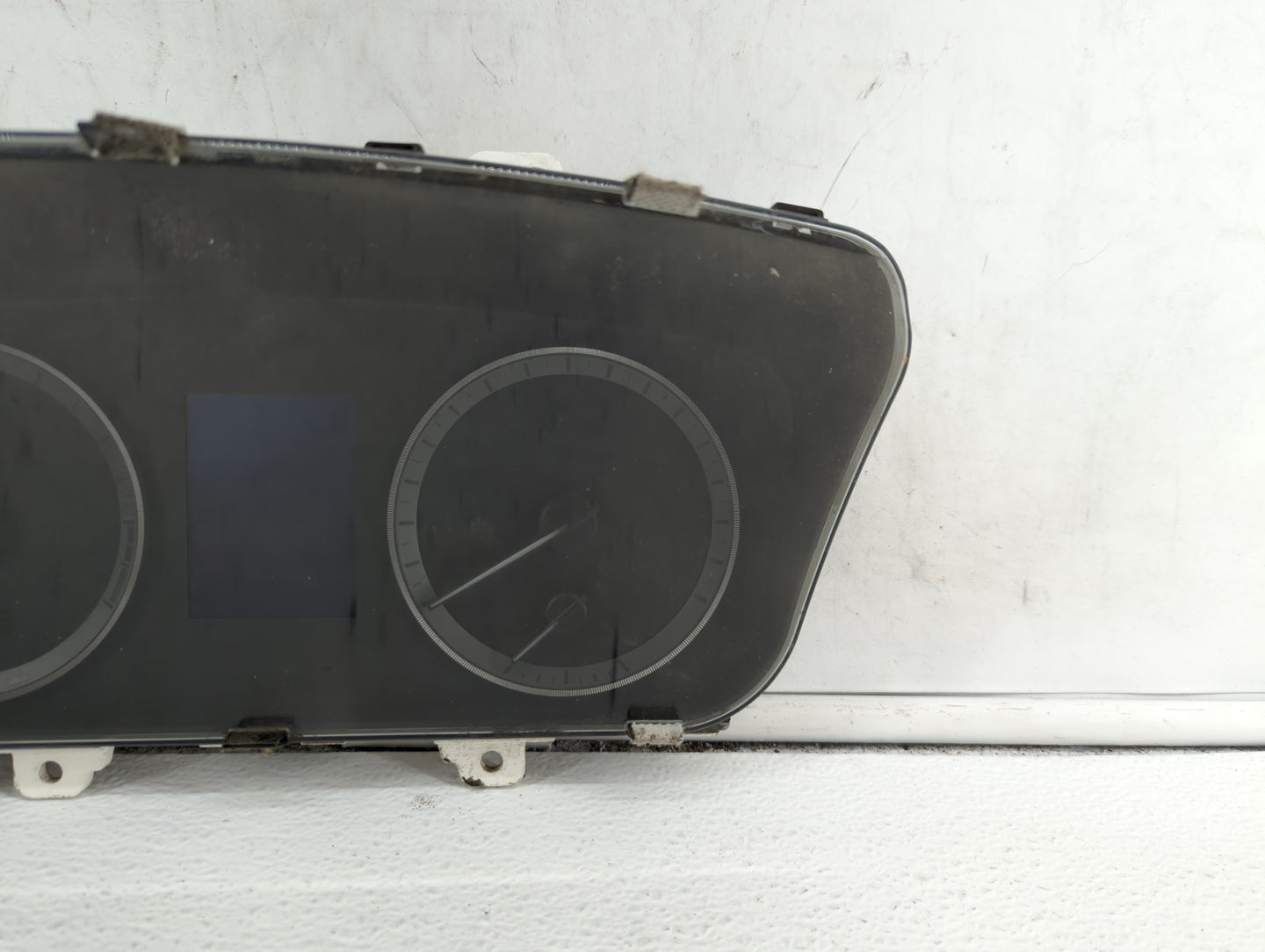 2016-2017 Hyundai Sonata Instrument Cluster Speedometer Gauges P/N:94001-C2200 94001-C2201 Fits Fits 2016 2017 OEM Used Auto
