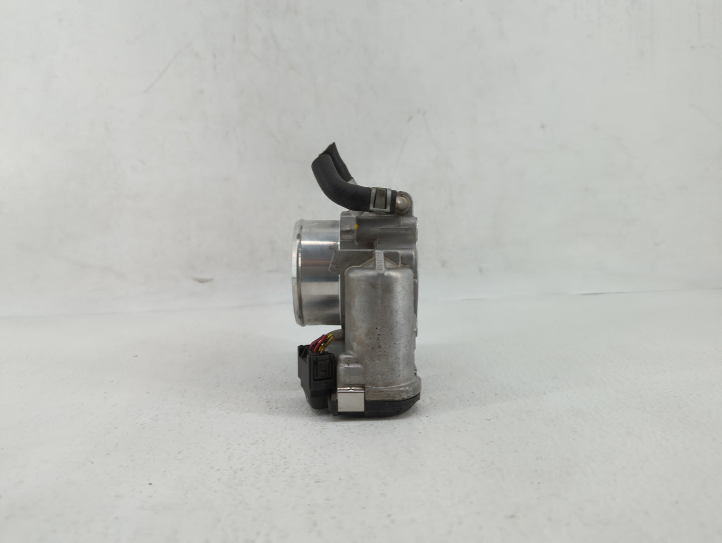 2015-2019 Hyundai Sonata Throttle Body P/N:0 280 750 618 35100-2G600 Fits Fits 2015 2016 2017 2018 2019 OEM Used Auto Parts 