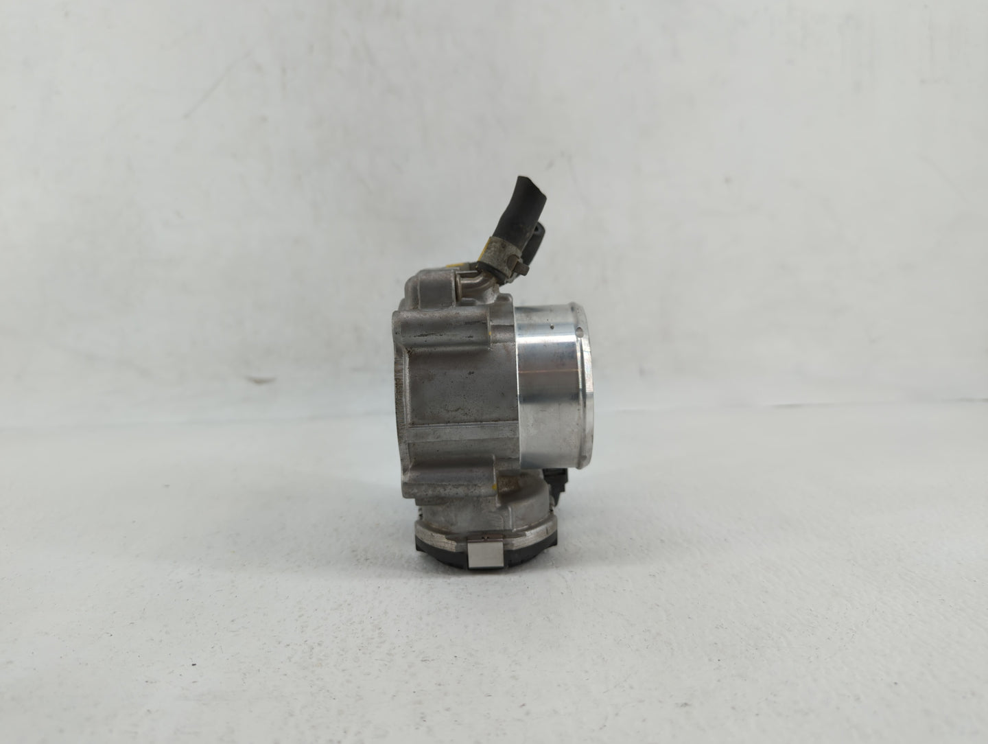 2015-2019 Hyundai Sonata Throttle Body P/N:0 280 750 618 35100-2G600 Fits Fits 2015 2016 2017 2018 2019 OEM Used Auto Parts 