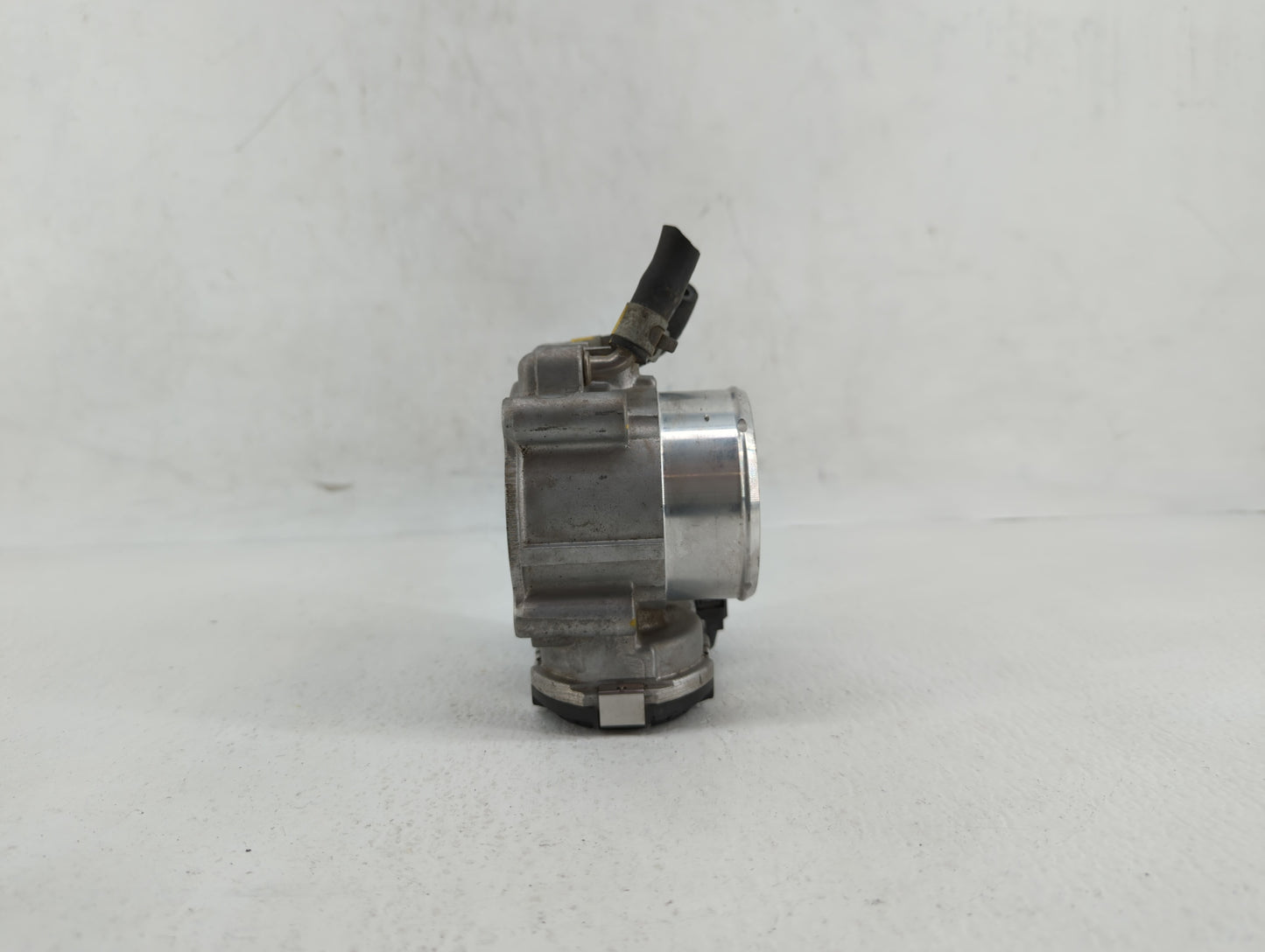 2015-2019 Hyundai Sonata Throttle Body P/N:0 280 750 618 35100-2G600 Fits Fits 2015 2016 2017 2018 2019 OEM Used Auto Parts 