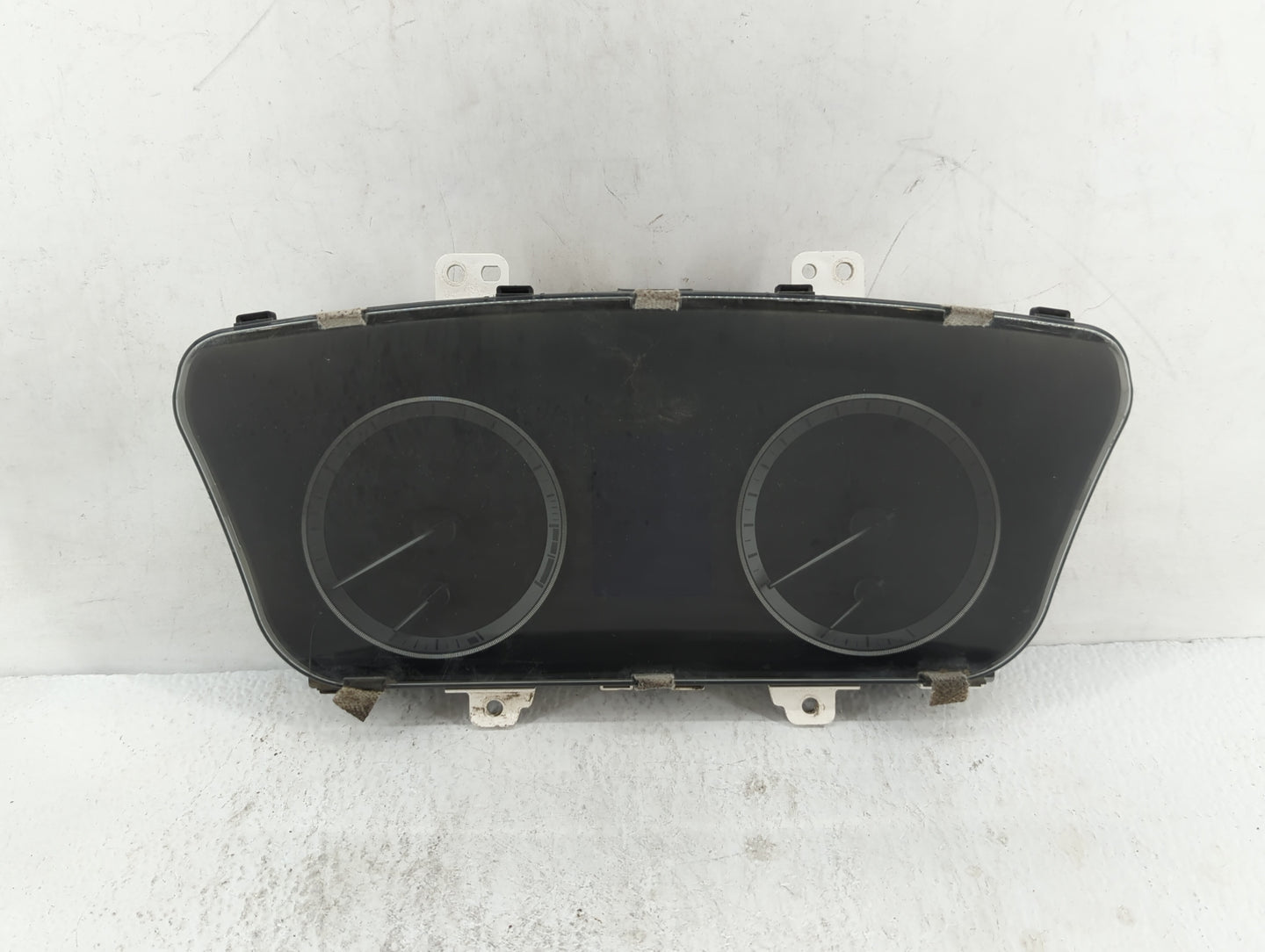 2016-2017 Hyundai Sonata Instrument Cluster Speedometer Gauges P/N:94001-C2200 94001-C2201 Fits Fits 2016 2017 OEM Used Auto