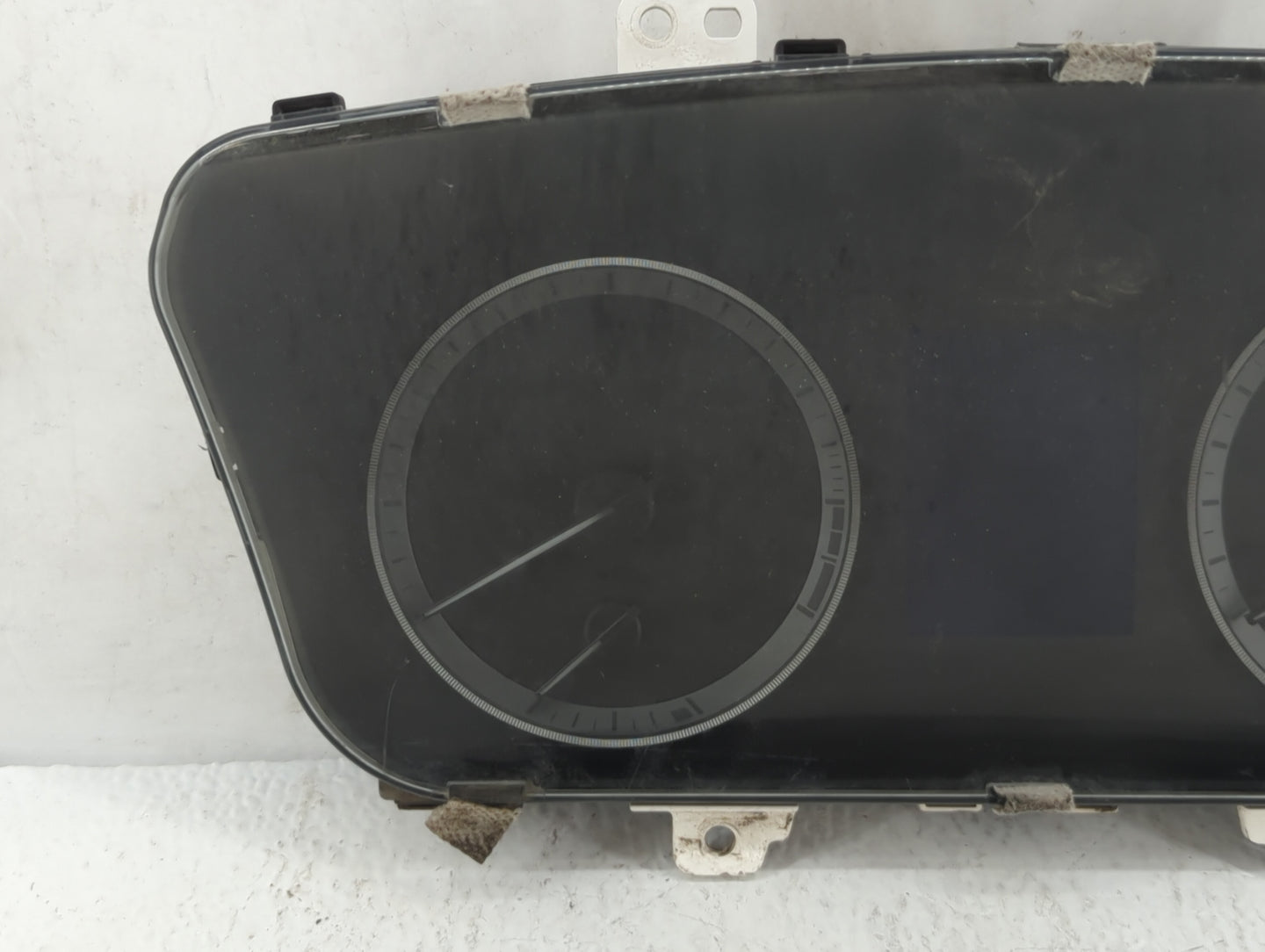 2016-2017 Hyundai Sonata Instrument Cluster Speedometer Gauges P/N:94001-C2200 94001-C2201 Fits Fits 2016 2017 OEM Used Auto