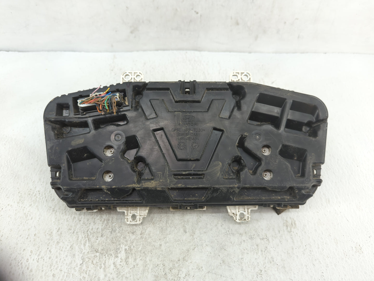 2016-2017 Hyundai Sonata Instrument Cluster Speedometer Gauges P/N:94001-C2200 94001-C2201 Fits Fits 2016 2017 OEM Used Auto