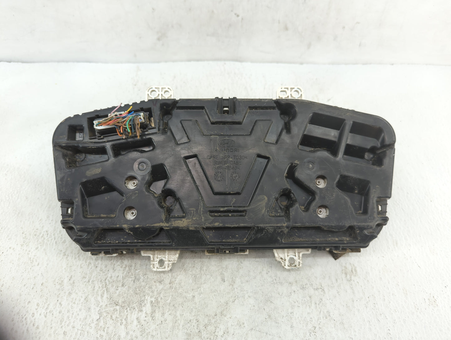 2016-2017 Hyundai Sonata Instrument Cluster Speedometer Gauges P/N:94001-C2200 94001-C2201 Fits Fits 2016 2017 OEM Used Auto