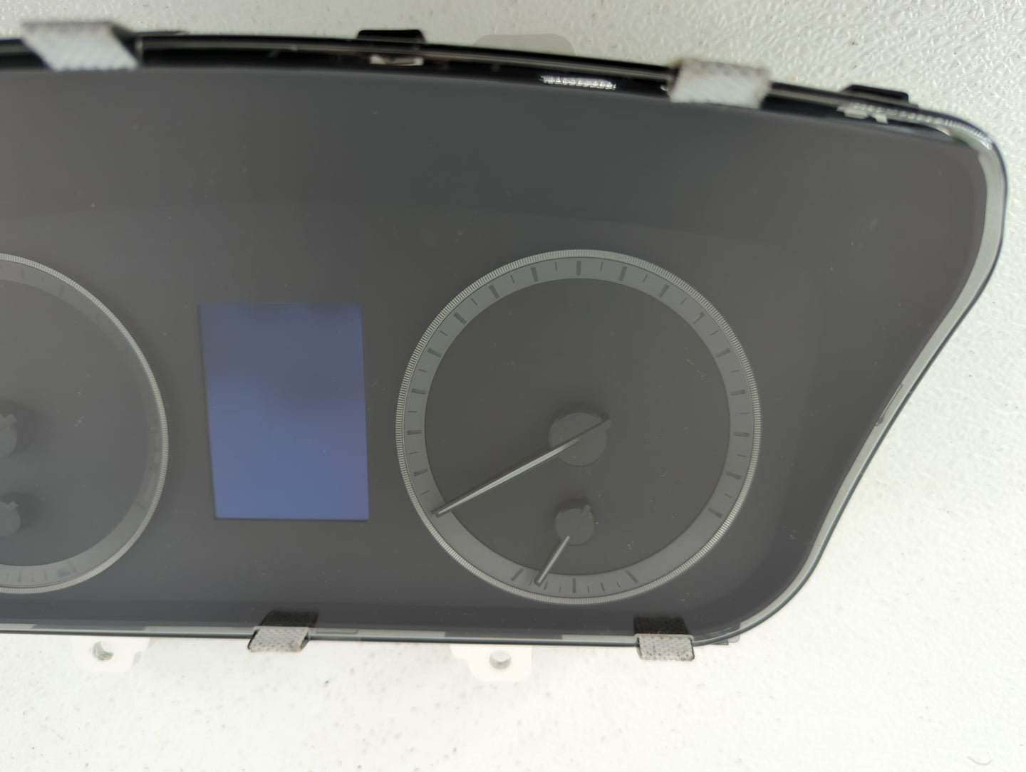 2015-2017 Hyundai Sonata Instrument Cluster Speedometer Gauges P/N:94001-C2100 94001-C2200 Fits Fits 2015 2016 2017 OEM Used