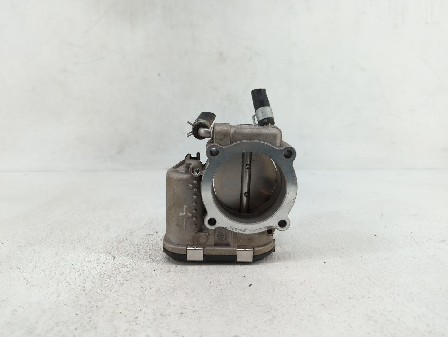 2015-2019 Hyundai Sonata Throttle Body P/N:35100-2G600 Fits Fits 2015 2016 2017 2018 2019 OEM Used Auto Parts - Oemusedautop