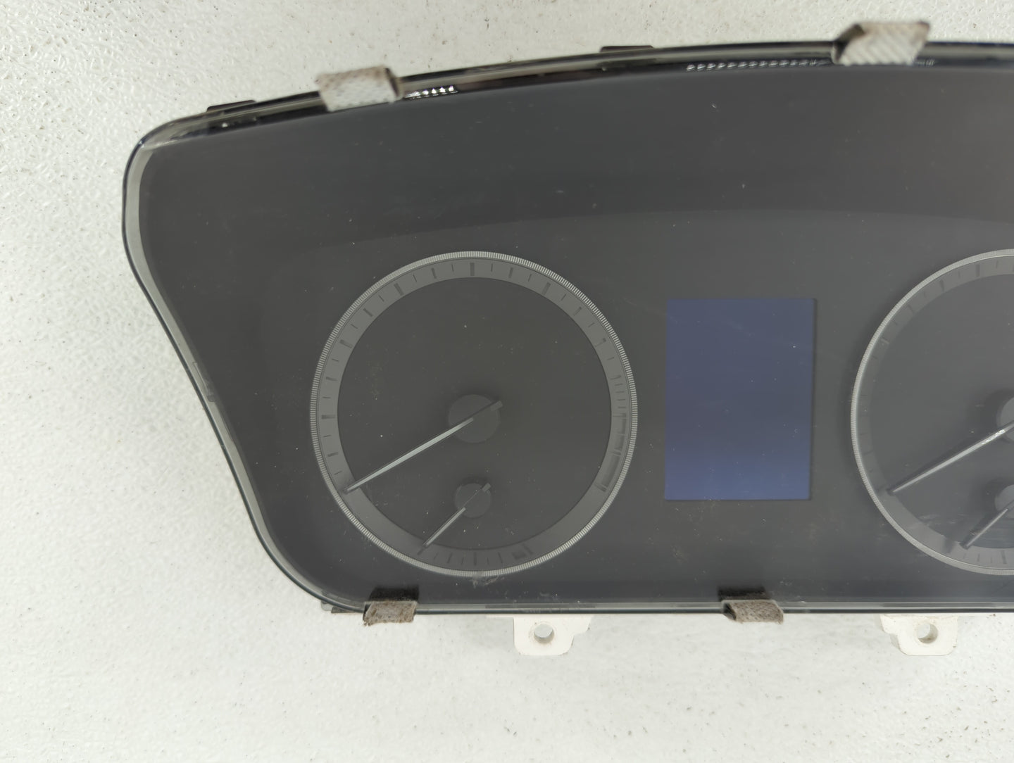 2016-2017 Hyundai Sonata Instrument Cluster Speedometer Gauges P/N:94001-C2200 94001-C2201 Fits Fits 2016 2017 OEM Used Auto