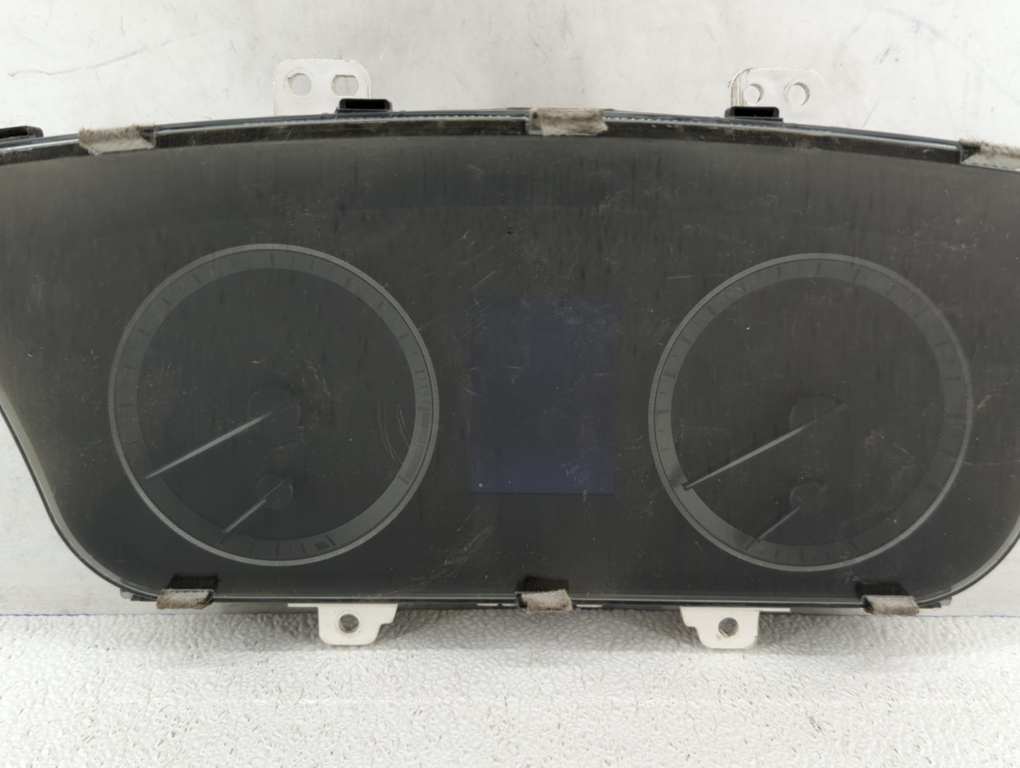 2016-2017 Hyundai Sonata Instrument Cluster Speedometer Gauges P/N:94001-C2200 94001-C2201 Fits Fits 2016 2017 OEM Used Auto