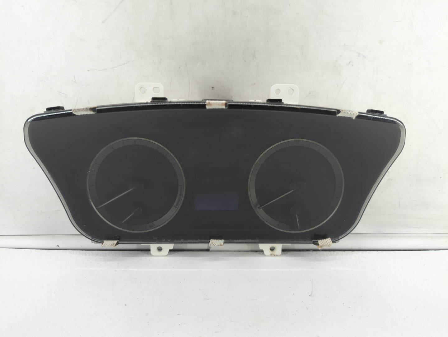 2016-2017 Hyundai Sonata Instrument Cluster Speedometer Gauges P/N:94001-C2200 94001-C2201 Fits Fits 2016 2017 OEM Used Auto
