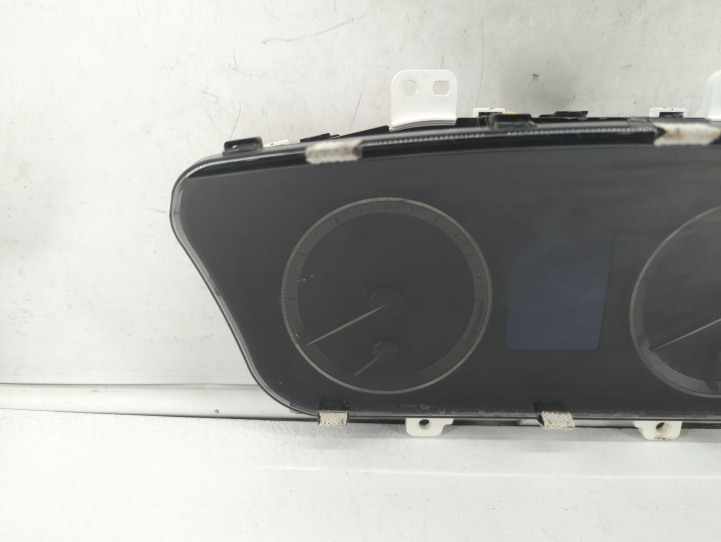 2016-2017 Hyundai Sonata Instrument Cluster Speedometer Gauges P/N:94001-C2200 94001-C2201 Fits Fits 2016 2017 OEM Used Auto
