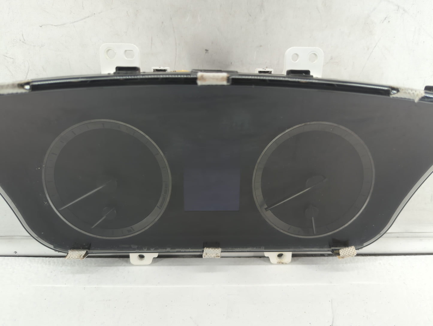 2016-2017 Hyundai Sonata Instrument Cluster Speedometer Gauges P/N:94001-C2200 94001-C2201 Fits Fits 2016 2017 OEM Used Auto