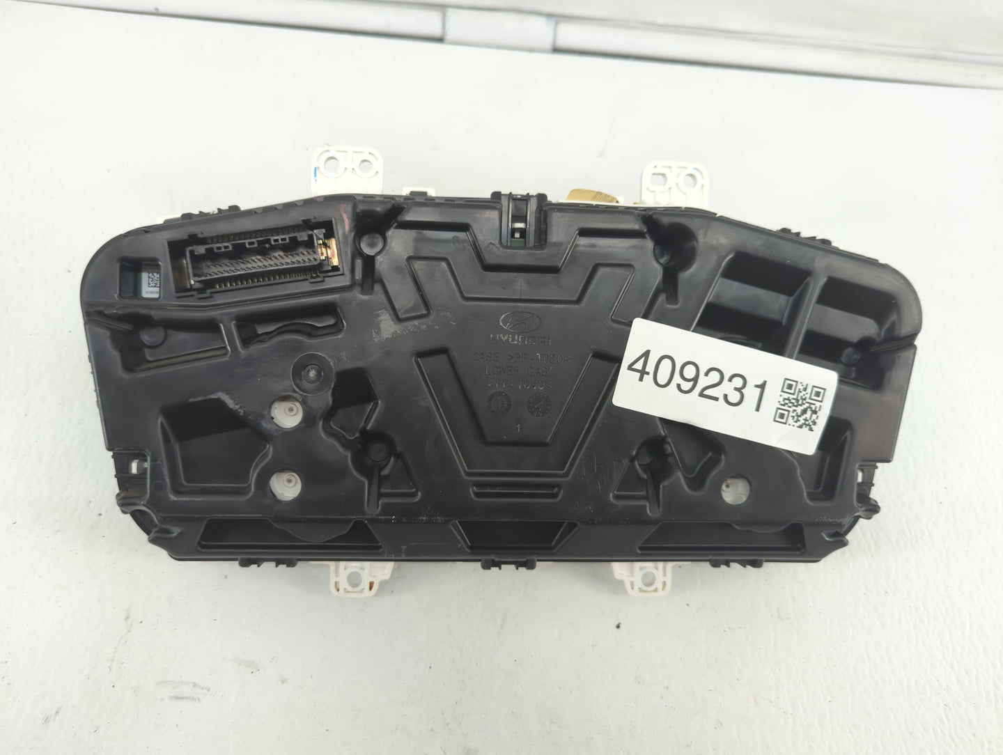 2016-2017 Hyundai Sonata Instrument Cluster Speedometer Gauges P/N:94001-C2200 94001-C2201 Fits Fits 2016 2017 OEM Used Auto