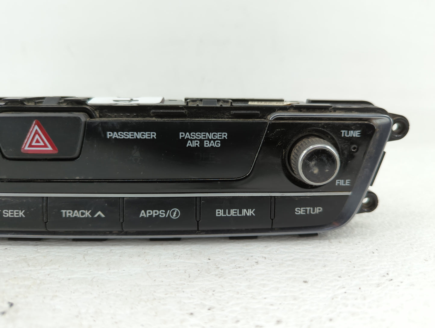 2015-2017 Hyundai Sonata Information Display Screen - Oemusedautoparts1.com