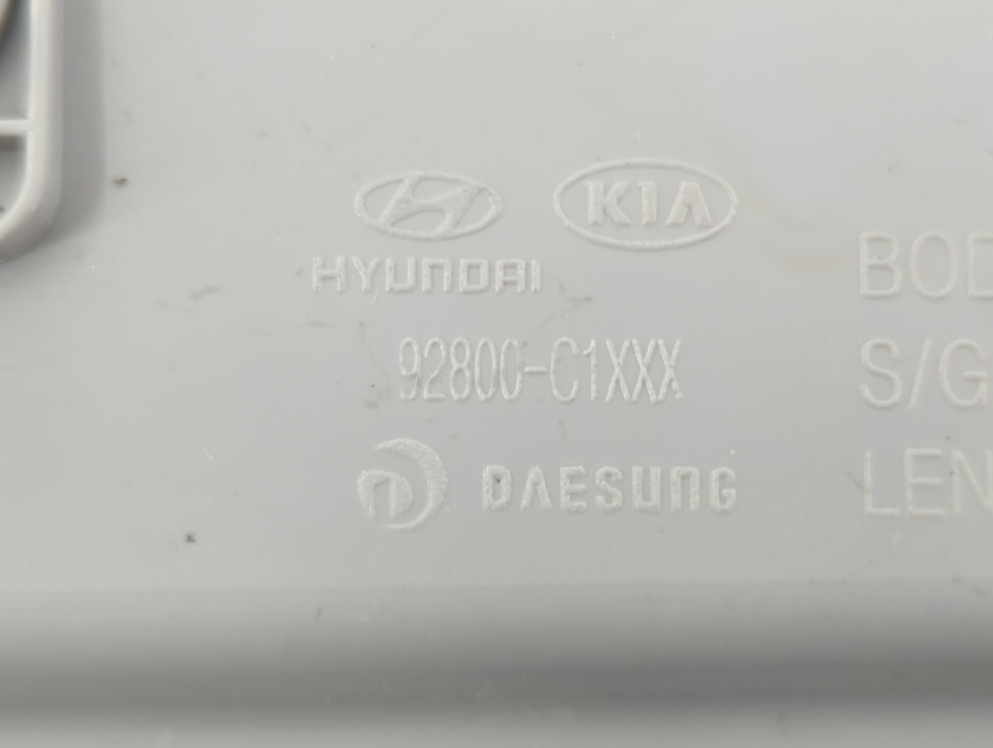 2015-2017 Hyundai Sonata Overhead Roof Console Grey - Oemusedautoparts1.com