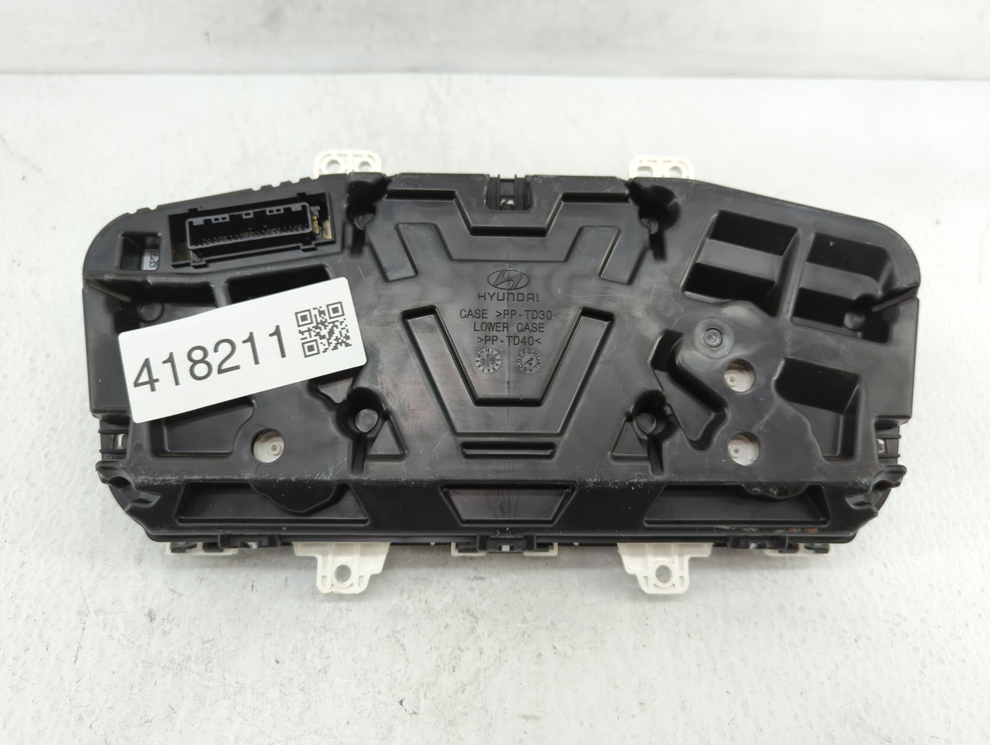 2015-2017 Hyundai Sonata Instrument Cluster Speedometer Gauges P/N:94001-C2100 94001-C2200 Fits Fits 2015 2016 2017 OEM Used