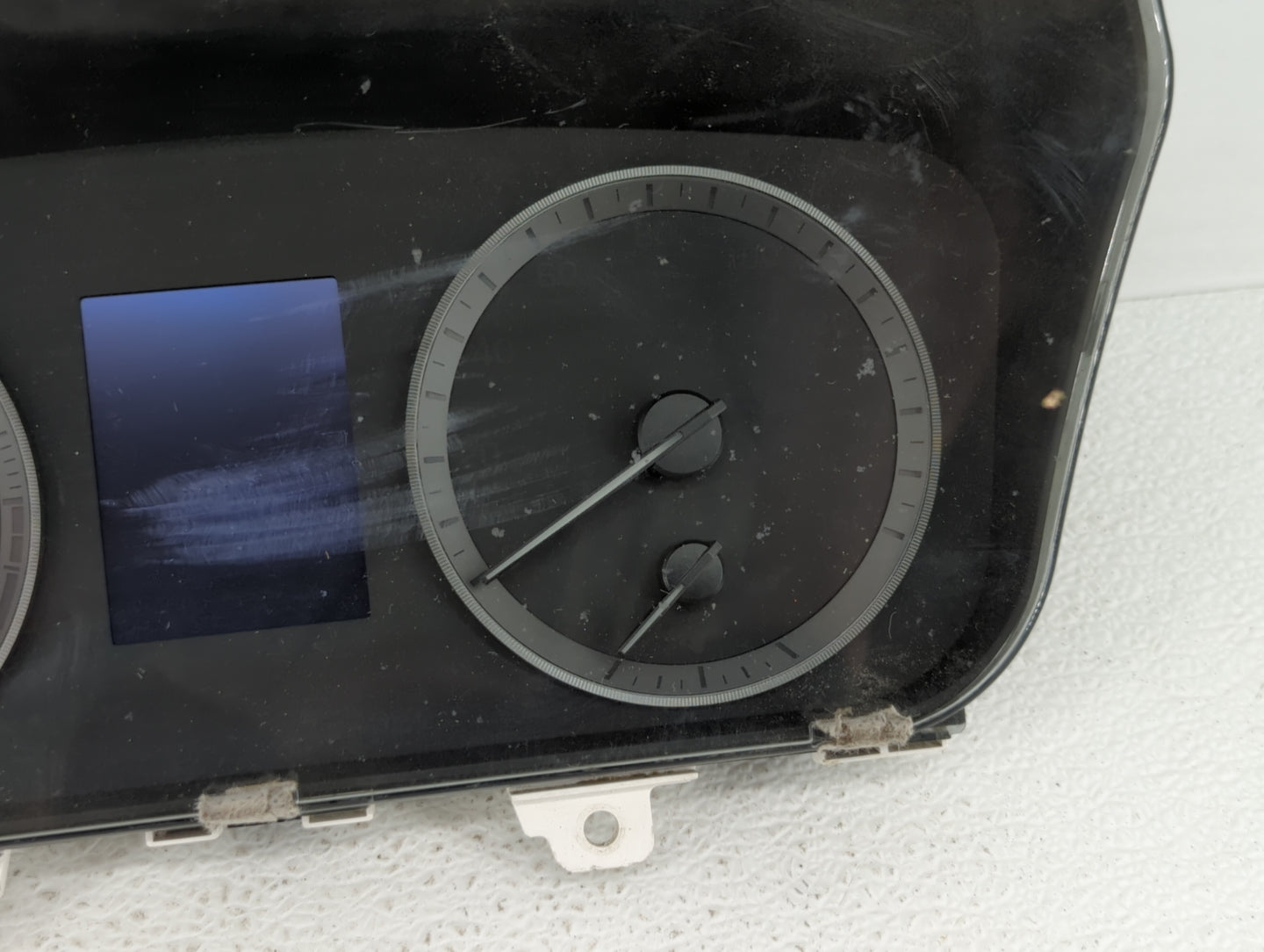 2016-2017 Hyundai Sonata Instrument Cluster Speedometer Gauges P/N:94001-C2200 94001-C2201 Fits Fits 2016 2017 OEM Used Auto
