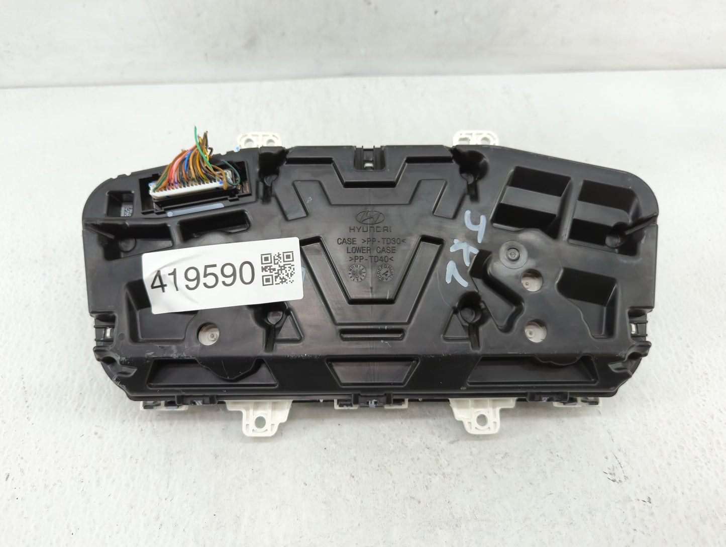 2016-2017 Hyundai Sonata Instrument Cluster Speedometer Gauges P/N:94001-C2200 94001-C2201 Miles: Fits Fits 2016 2017 OEM Us