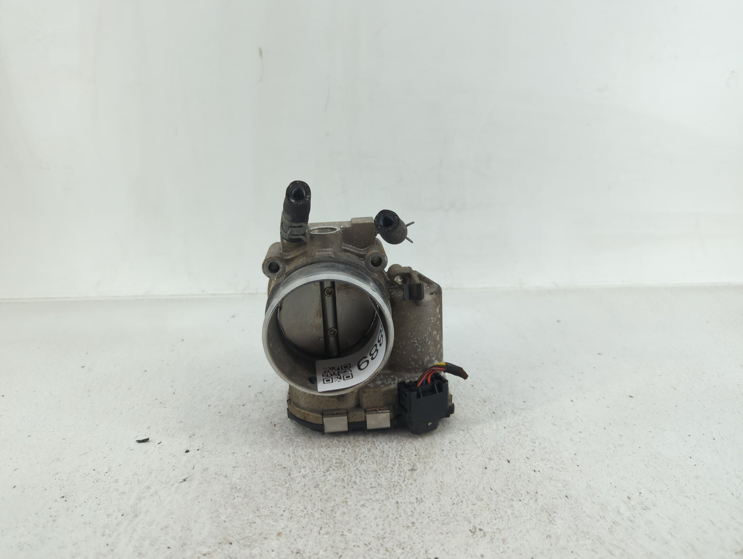 2015-2019 Hyundai Sonata Throttle Body P/N:35100-2G600 Fits Fits 2015 2016 2017 2018 2019 2020 2021 OEM Used Auto Parts - Oe