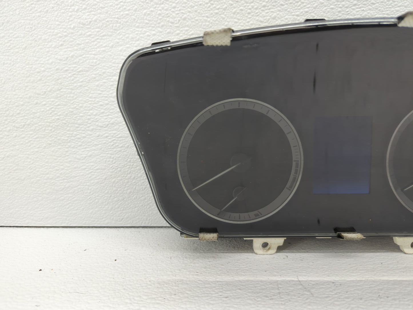 2016-2017 Hyundai Sonata Instrument Cluster Speedometer Gauges P/N:94001-C2200 94001-C2201 Fits Fits 2016 2017 OEM Used Auto