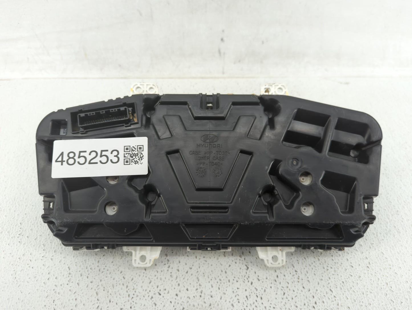 2016-2017 Hyundai Sonata Instrument Cluster Speedometer Gauges P/N:94001-C2200 94001-C2201 Fits Fits 2016 2017 OEM Used Auto