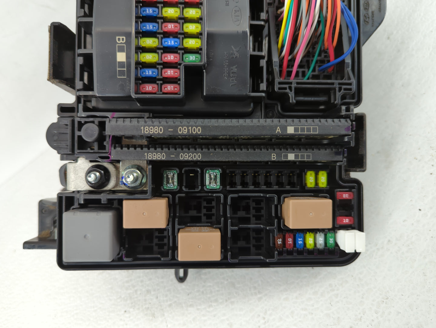2016-2017 Hyundai Sonata Fusebox Fuse Box Panel Relay Module P/N:6423-0102 91271C2050LB, 91277C2570LC Fits Fits 2016 2017 OE