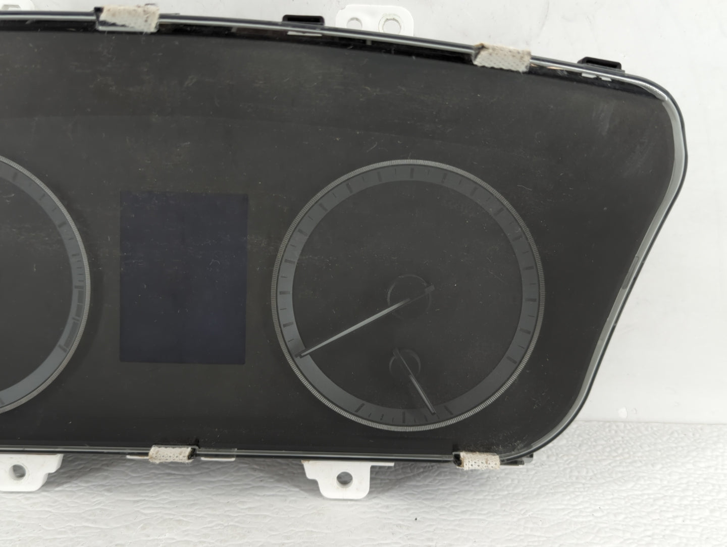 2016-2017 Hyundai Sonata Instrument Cluster Speedometer Gauges P/N:94001-C2200 94001-C2201 Fits Fits 2016 2017 OEM Used Auto