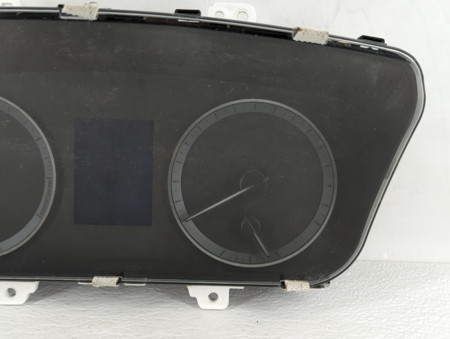 2016-2017 Hyundai Sonata Instrument Cluster Speedometer Gauges P/N:94001-C2200 94001-C2201 Fits Fits 2016 2017 OEM Used Auto