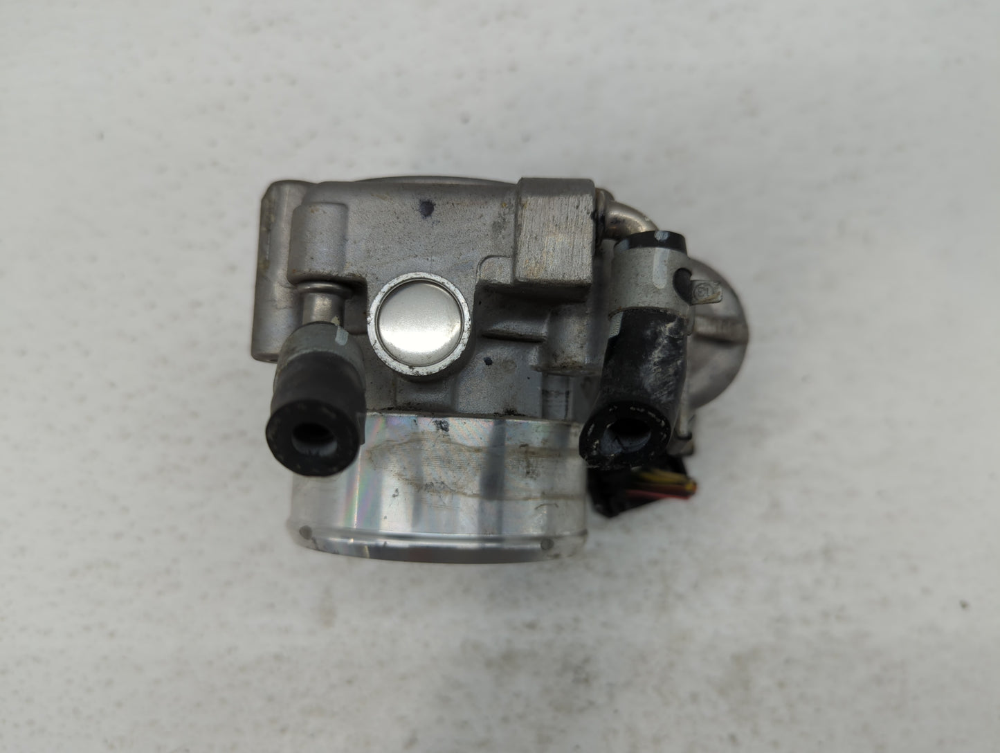 2015-2019 Hyundai Sonata Throttle Body P/N:35100-2G600 Fits Fits 2015 2016 2017 2018 2019 2020 2021 OEM Used Auto Parts - Oe