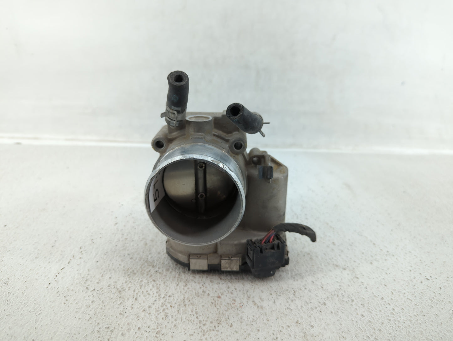 2015-2019 Hyundai Sonata Throttle Body P/N:35100-2G600 Fits Fits 2015 2016 2017 2018 2019 2020 2021 OEM Used Auto Parts - Oe