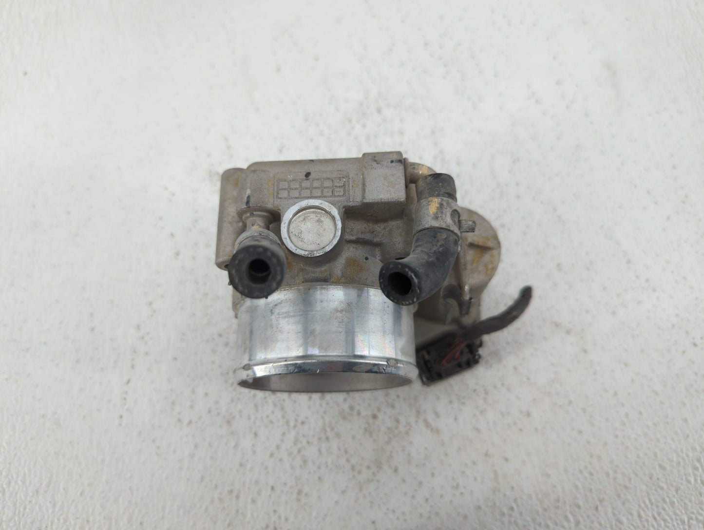2015-2019 Hyundai Sonata Throttle Body P/N:35100-2G600 Fits Fits 2015 2016 2017 2018 2019 2020 2021 OEM Used Auto Parts - Oe